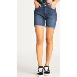 Szorty jeansowe Lee Rider L37NMGFL. Niebieskie szorty damskie Lee, l, bez wzorów, z elastanu. Za 229,00 zł.