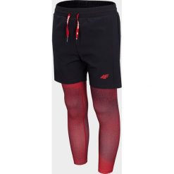 Spodenki sportowe 2w1 chłopięce (122-164). Spodenki chłopięce 4F JUNIOR, bez wzorów, z dzianiny, sportowe. W wyprzedaży za 79,99 zł.