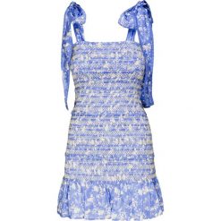 Sukienka LOVESHACKFANCY BELLE. Niebieskie sukienki dziewczęce LoveShackFancy, w koronkowe wzory, z bawełny, bez rękawów, dopasowane. W wyprzedaży za 1636,00 zł.