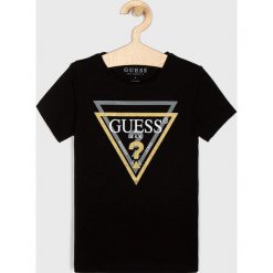 Guess Jeans - T-shirt dziecięcy 118-175 cm. Czarne bluzki dziewczęce Guess Jeans, z nadrukiem, z elastanu, z okrągłym kołnierzem, z krótkim rękawem, krótkie, bez kaptura. Za 79,90 zł.