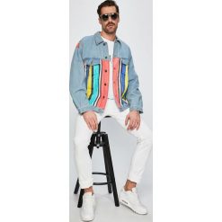 Tommy Jeans - Kurtka. Płaszcze męskie Tommy Jeans, m, bez wzorów, z bawełny, krótkie, bez kaptura. W wyprzedaży za 499,90 zł.