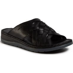 Klapki CAPRICE - 9-27150-24 Black Nappa 022. Czarne klapki damskie Caprice, bez wzorów, ze skóry, bez obcasa. W wyprzedaży za 139,00 zł.