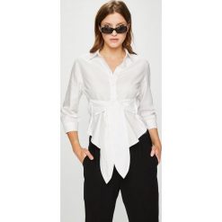 Tommy Hilfiger - Koszula. Białe bluzki damskie marki TOMMY HILFIGER, s, z bawełny, klasyczne, z klasycznym kołnierzykiem, z długim rękawem. W wyprzedaży za 219,90 zł.