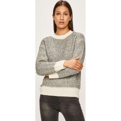Answear - Sweter. Czarne swetry damskie ANSWEAR, s, bez wzorów, z wiskozy, bez rękawów, bez kaptura. W wyprzedaży za 119,90 zł.