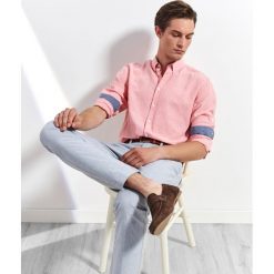 Koszula lniana slim fit. Różowe koszule męskie Top Secret, na lato, m, bez wzorów, z kontrastowym kołnierzykiem, z długim rękawem. W wyprzedaży za 39,99 zł.