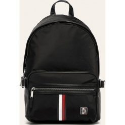 Tommy Hilfiger - Plecak. Czarne plecaki męskie TOMMY HILFIGER, z aplikacjami, z poliesteru. Za 579,90 zł.