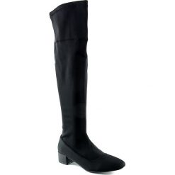 Buty zimowe damskie: Kozaki w kolorze czarnym