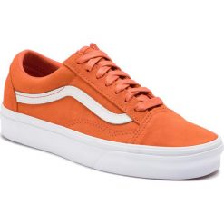 Tenisówki VANS - Old Skool VN0A38G1VKF1 (Soft Suede) Koi/True White. Pomarańczowe półbuty damskie Vans, bez wzorów, ze skóry, bez zapięcia. Za 339,00 zł.