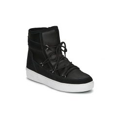 Śniegowce Moon Boot MOON BOOT PULSE Z SATIN. Czarne śniegowce damskie Moon Boot, bez zapięcia. W wyprzedaży za 631,20 zł.