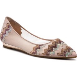 Półbuty SCA'VIOLA - B-92 Beige. Różowe półbuty damskie Sca'viola, z aplikacjami, ze skóry, bez obcasa, na płaskiej podeszwie, bez zapięcia. Za 299,00 zł.