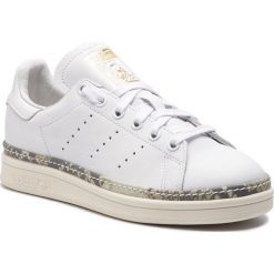 Buty adidas - Stan Smith New Bold W DB3348 Ftwwht/Owhite/Supcol. Białe buty sportowe damskie Adidas, na co dzień, bez wzorów, ze skóry, bez obcasa, na płaskiej podeszwie, bez zapięcia. W wyprzedaży za 349,00 zł.
