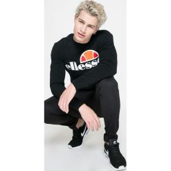 Ellesse - Bluza. Czarne bluzy męskie marki Ellesse, s, z nadrukiem, z bawełny, z okrągłym kołnierzem, bez rękawów, bez kaptura. Za 219,90 zł.