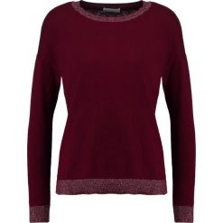 Swetry klasyczne damskie: Delicatelove MOLLY Sweter merlot