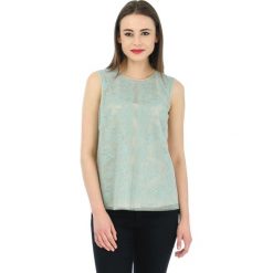 Top w kolorze kremowo-zielonym. Zielone topy damskie Deni Cler, bez wzorów, z denimu, z okrągłym kołnierzem. W wyprzedaży za 279,95 zł.