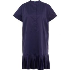 PS by Paul Smith Sukienka letnia dark blue. Niebieskie sukienki damskie marki PS by Paul Smith, na lato, bez wzorów, z elastanu, bez kołnierzyka, bez rękawów. W wyprzedaży za 801,75 zł.