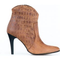 Botki na szpilce - skóra naturalna - model 435 - kolor brązowy krokodyl. Pomarańczowe botki damskie Zapato, z jeansu, eleganckie, na wysokim obcasie. W wyprzedaży za 299,25 zł.