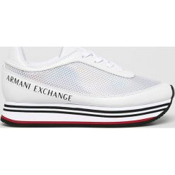 Armani Exchange - Buty. Czarne buty sportowe damskie marki Armani Exchange, bez wzorów, z materiału, sportowe. Za 649,90 zł.