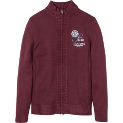 Sweter rozpinany bonprix czerwony klonowy. Czerwone kardigany męskie bonprix, s, z aplikacjami. Za 79,99 zł.