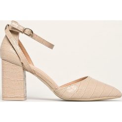 Answear - Sandały Ideal Shoes. Brązowe sandały damskie ANSWEAR, bez wzorów, ze skóry ekologicznej, bez obcasa, na obcasie, na klamry. W wyprzedaży za 99,90 zł.