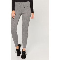 Legginsy z guzikami - Wielobarwn. Szare legginsy Mohito. Za 79,99 zł.