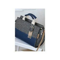 Szaro-granatowa filcowa torebka Jamajka. Niebieskie torebki klasyczne damskie Felt label, w paski, ze skóry ekologicznej, bez dodatków. Za 189,00 zł.