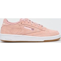 Reebok Classic - Buty Club C 85. Różowe buty sportowe damskie Reebok Classic, bez wzorów, ze skóry, sportowe, reebok classic. W wyprzedaży za 139,90 zł.