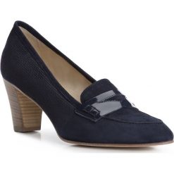 Buty damskie. Niebieskie czółenka damskie Wittchen, w paski, ze skóry, na wysokim obcasie. W wyprzedaży za 399,90 zł.