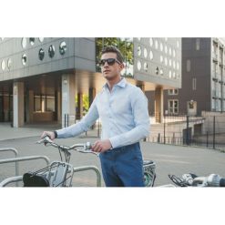 Męska Koszula z Trójkątną Wstawką Błękit. Niebieskie koszule męskie Veva, m, z nadrukiem, z bawełny, wizytowe, z kontrastowym kołnierzykiem, z długim rękawem. Za 149,00 zł.