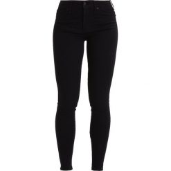 Abercrombie & Fitch HIGH RISE SUPER SKINNY Jeans Skinny Fit black. Czarne jeansy damskie skinny marki Abercrombie & Fitch, xl, z elastanu. Za 369,00 zł.