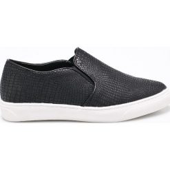 American Club - Tenisówki. Czarne trampki damskie slip on marki American CLUB, z gumy. W wyprzedaży za 59,90 zł.