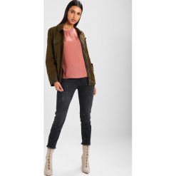 Bluzki damskie: Scotch & Soda LONG SLEEVE DRAPEY BLOUSE WITH SUBTLE ZIP DETAILS Bluzka dusty rose