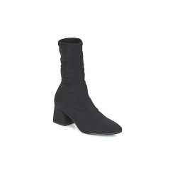 Botki Vagabond ALICE. Czarne botki damskie marki Vagabond, bez obcasa, bez zapięcia. Za 529,00 zł.