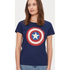 T-shirt Kapitan Ameryka - Granatowy. Niebieskie t-shirty damskie House, s, bez wzorów, bez kołnierzyka. Za 39,99 zł.