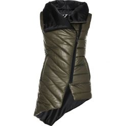 Kamizelka pikowana Premium z aplikacją bonprix ciemnooliwkowy. Zielone kamizelki damskie bonprix, z aplikacjami, bez kaptura. Za 169,99 zł.