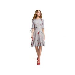 M381 Sukienka we wzór z falbankami szara. Szare sukienki damskie Moe, na imprezę, s, w kwiaty, z elastanu, eleganckie, z falbankami, bez rękawów, dopasowane. Za 159,00 zł.