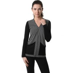 Kardigan w kolorze biało-czarnym. Czarne swetry damskie Far Far Fashion, Ryłko by Agnes&Paul, bez wzorów. W wyprzedaży za 79,95 zł.