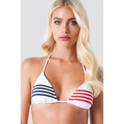 Tommy Hilfiger Dół bikini Triangle - White. Białe bikini TOMMY HILFIGER. W wyprzedaży za 89,18 zł.