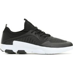 Czarno-Szare Buty Sportowe The Flood. Szare buty sportowe męskie marki Born2be, z materiału, na sznurówki. Za 99,99 zł.