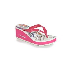 Japonki Desigual SHOES_LOLA_GALACTIC. Białe klapki damskie Desigual, bez wzorów, bez obcasa. Za 90,30 zł.
