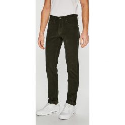 Levi's - Spodnie. Zielone spodnie męskie Levi's®, s, bez wzorów, z elastanu. W wyprzedaży za 179,90 zł.