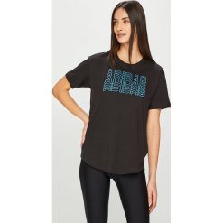 Adidas Performance - Top. Czarne t-shirty damskie adidas Performance, s, z nadrukiem, z bawełny, z okrągłym kołnierzem. W wyprzedaży za 79,90 zł.