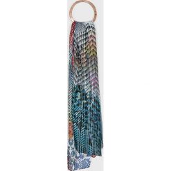 Desigual - Szal. Szare szaliki damskie marki Desigual, z poliesteru. Za 149,90 zł.