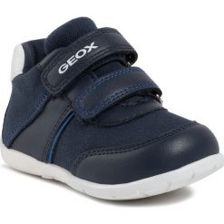 Sneakersy GEOX - B Elthan B.B B021PB 05410 C4226 Navy/Royal. Niebieskie trampki chłopięce Geox, bez wzorów, ze skóry ekologicznej, na rzepy. W wyprzedaży za 149,00 zł.