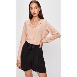 Vero Moda - Koszula. Różowe koszule damskie Vero Moda, s, bez wzorów, z elastanu, eleganckie, bez kołnierzyka, z długim rękawem. W wyprzedaży za 69,90 zł.