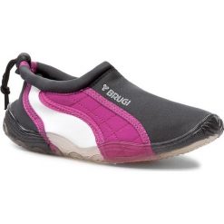 Buty BRUGI - 2SA9 Grey P7S. Szare buty sportowe damskie Brugi, bez wzorów, z gumy, klasyczne, do pływania. Za 39,99 zł.