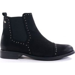 BOTKI DAMSKIE TS 17066 CZA. Botki damskie T. Sokolski, z nubiku, bez obcasa, bez zapięcia. Za 99,00 zł.