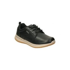 Półbuty Skechers 65693-BLK. Czarne półbuty męskie Skechers, bez wzorów, bez zapięcia. Za 307,67 zł.