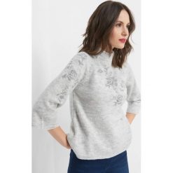 Sweter z kwiatowym haftem. Szare golfy damskie Orsay, xs, z haftami, z dzianiny. Za 99,99 zł.