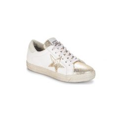 Buty Meline FICO. Białe trampki i tenisówki damskie marki Meline, bez wzorów, bez zapięcia. Za 439,20 zł.