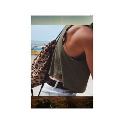 TANK LOW CROP OLIVE. Zielone bluzki damskie Don't need no samurai, s, bez wzorów, z bawełny, bez kołnierzyka, z krótkim rękawem. Za 99,00 zł.